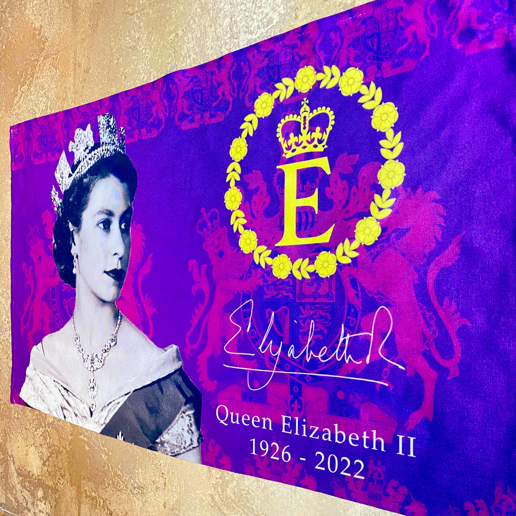 Tea Towel Queen Elizabeth ll Commemorative