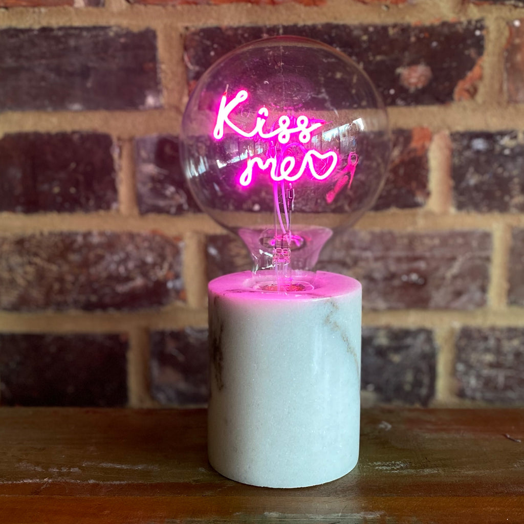 Led Filament Text Bulb - Kiss Me Screw Down Bulb
